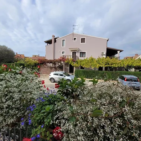 Apartmetns Dina 2 Apartamento Fažana