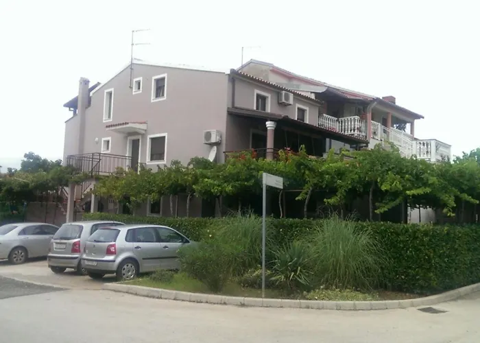 Apartmetns Dina 2 Apartamento Fažana