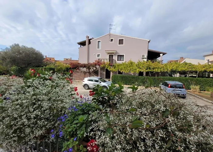 Apartmetns Dina 2 Apartamento Fažana